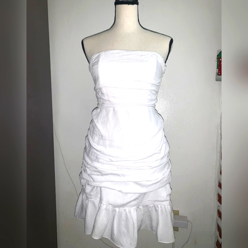 A White Dress of brand Sabo skirt, size S